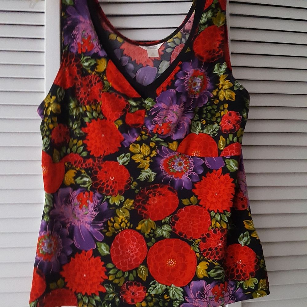 Christopher & Banks floral shell